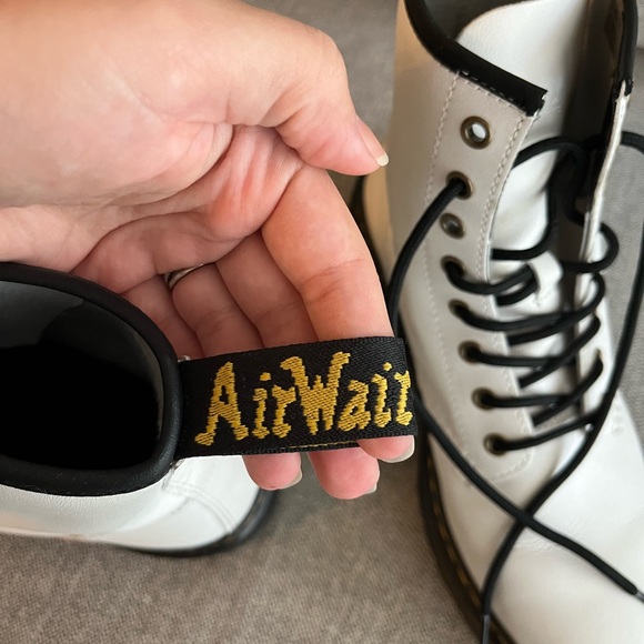 Dr Martens 1460 Smooth Leather Lace Up Boots- size 41 - Picture 3 of 6